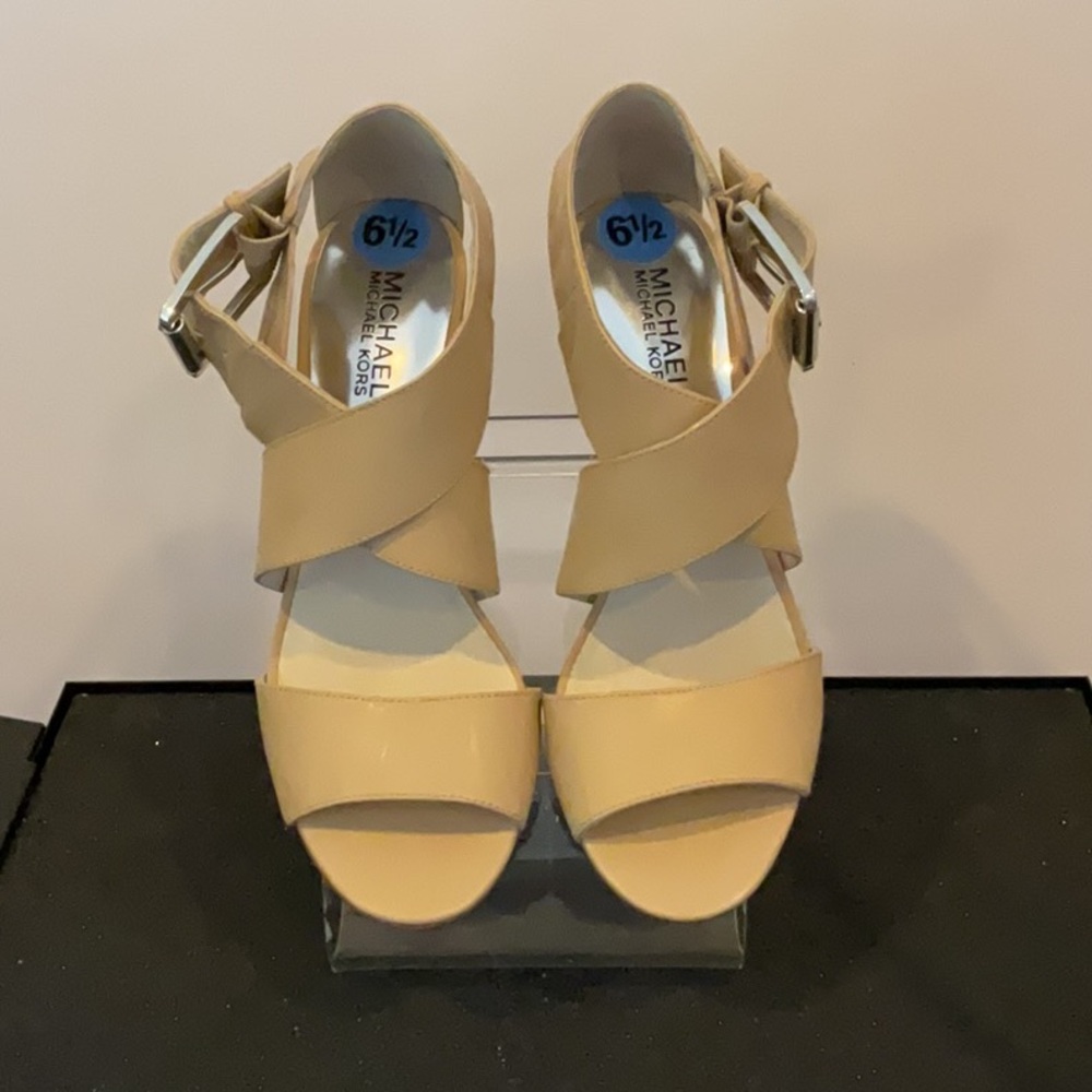 Michael Kors Women's Beige Heels Sandals